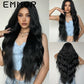 Magnifique perruque aux cheveux longs et bouclés